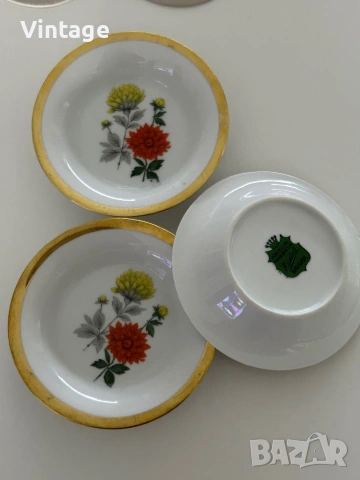 Три броя  винтидж Bavaria порцеланови чинии с позлата , снимка 5 - Колекции - 53983568