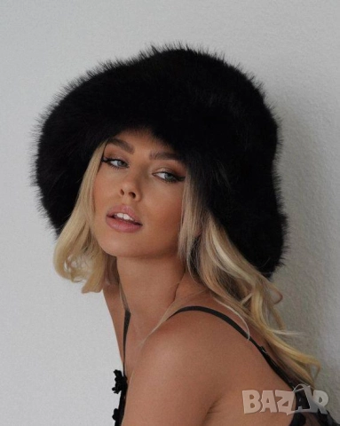 пухени шапки , снимка 4 - Шапки - 51978661