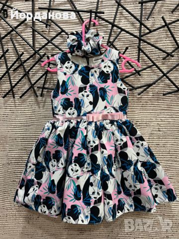 Модерна детска рокля с панди и подарък аксесоар, снимка 1 - Детски рокли и поли - 45091499