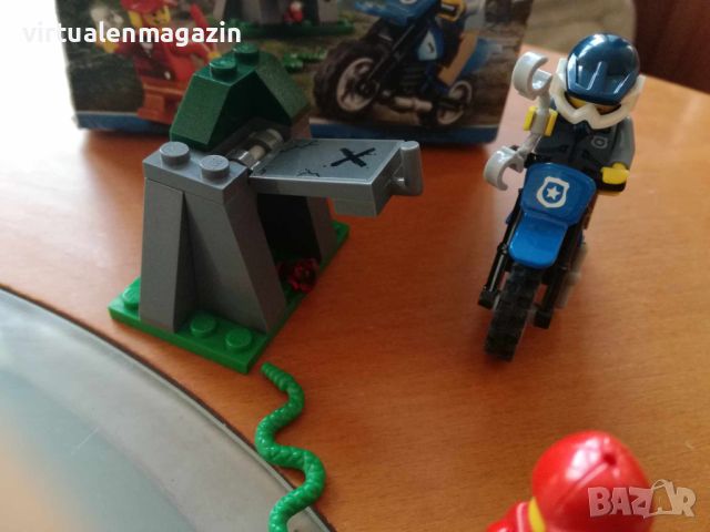 Конструктор Лего - Lego Police 60170 - Off-Road Chase, снимка 3 - Конструктори - 45698653
