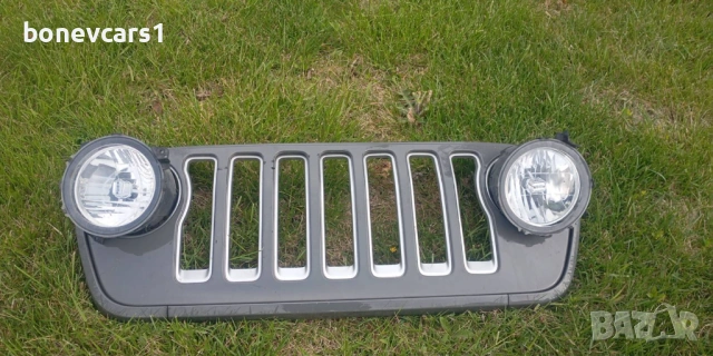 Продавам фарове и решетка  WRANGLER  2021