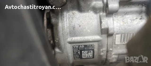 Компресор климатик Vw Golf 7 - 5Q0 820 803, снимка 2 - Части - 49767474