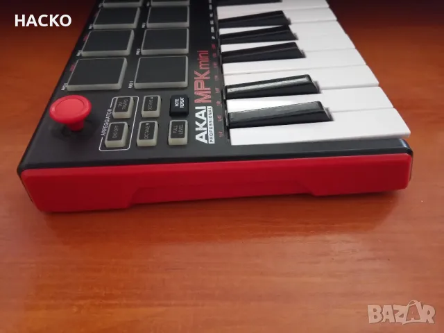 AKAI PROFESSIONAL MPK mini, снимка 5 - Други - 47239403