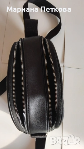 Дамска черна чанта, снимка 3 - Чанти - 53921790