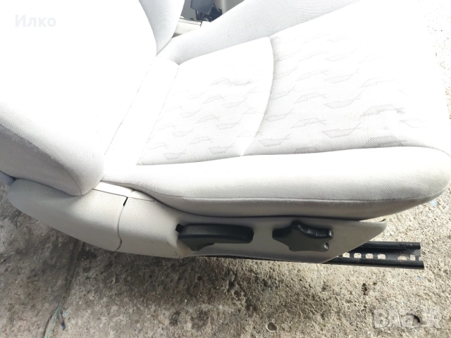 Два броя седалки ауди, снимка 2 - Части - 53725385