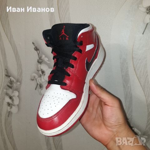  Air Jordan 1 Retro Mid 'Gym Red White' номер 37-37,5 оригинални маратонки , снимка 12 - Маратонки - 46368798