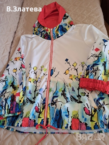 Дамско ЯКЕ – ветровка, размер 3XL, в свежи, слънчеви цветове.