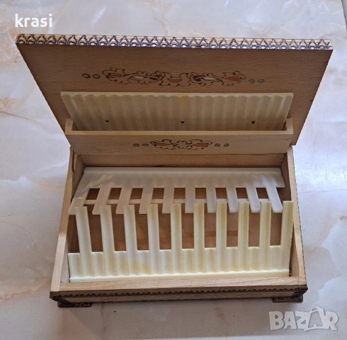 Дървена кутия за цигари / табакера, снимка 2 - Антикварни и старинни предмети - 53193446