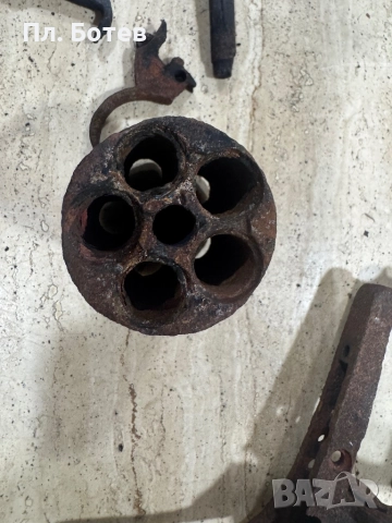 Стар револвер Гасер, снимка 8 - Антикварни и старинни предмети - 52698520