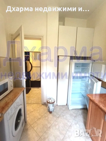 Продавам тристаен апартамент в център, снимка 2 - Апартаменти - 53394206