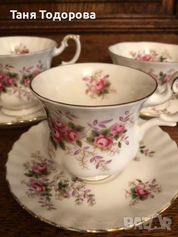 Два чаени и кафени комплекта Royal Albert с деликатен флорален мотив. Чашите и чинийките са в добро , снимка 2 - Сервизи - 54061640