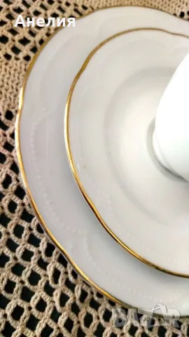 Бели чудесни с релеф от ГДР, снимка 6 - Чаши - 49811260