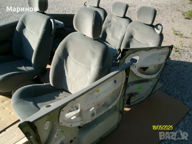 Продавам Салон за Рено Сценик 1999 - 2003 г. + кори врати и дръжки врати+подарък 5бр. гумени стелки , снимка 2 - Части - 48301126