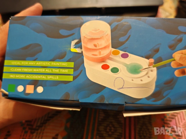 Четка за рисуване с автоматично почистване