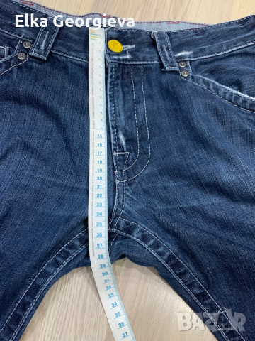 Оригинални мъжки дънки Armani Jeans , снимка 8 - Дънки - 45026044