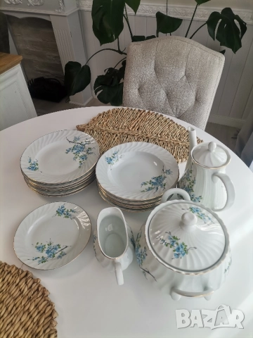 Красив комплект с позлата - стар български порцелан