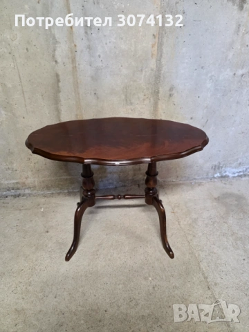 Помощна масичка ( материал орех) 