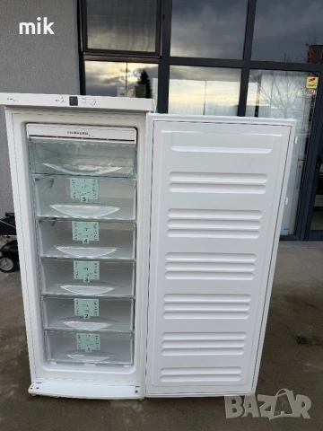 Фризер Либхер No Frost 144 см , снимка 2 - Фризери - 53259458