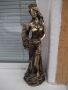 Статуетка "Жена с рога на изобилието", снимка 1 - Други ценни предмети - 45544424