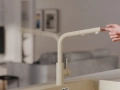 Бежов смесител за кухня с изтегляща глава, 2 режима на струя - 3010, снимка 1