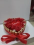 Сърце от бонбони с вечни рози, снимка 3