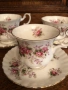 Два чаени и кафени комплекта Royal Albert с деликатен флорален мотив. Чашите и чинийките са в добро , снимка 2