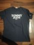 Тениска Tommy Hilfiger , снимка 1 - Тениски - 45951952