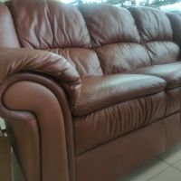 Кожен диван, снимка 2 - Дивани и мека мебел - 45370831