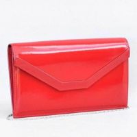 Клъч-официална чанта, лак в червен цвят, снимка 1 - Чанти - 45545184