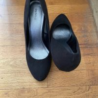 Дамски велурени  обувки на ток, снимка 2 - Дамски обувки на ток - 45967751