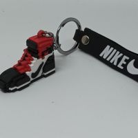 Ключодържател-маратонка Nike, снимка 1 - Други - 45728769