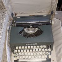 Стара пишеща машина привилег30, снимка 1 - Антикварни и старинни предмети - 45880059