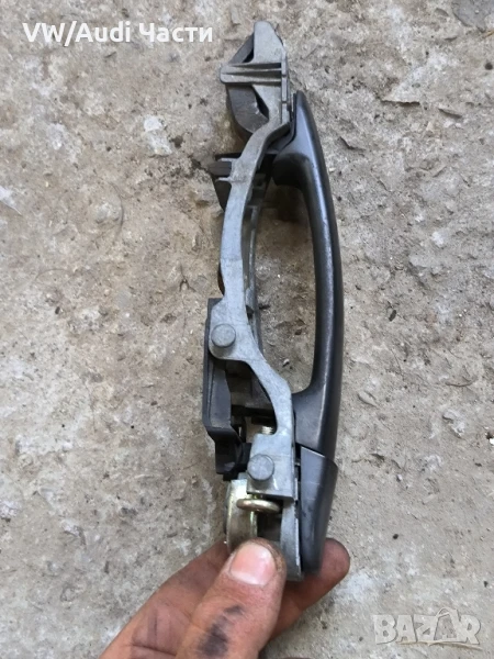 Дръжка за задна дясна врата за Голф 5 Пасат Джета VW Golf 5 Passat Touran Jetta Caddy 1Z0839885, снимка 1
