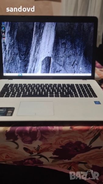 голям лаптоп ASUS-R752S 17,3ин. цена150лв, снимка 1