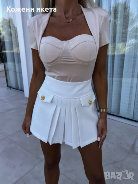 Бяла пола със златни елементи, снимка 1