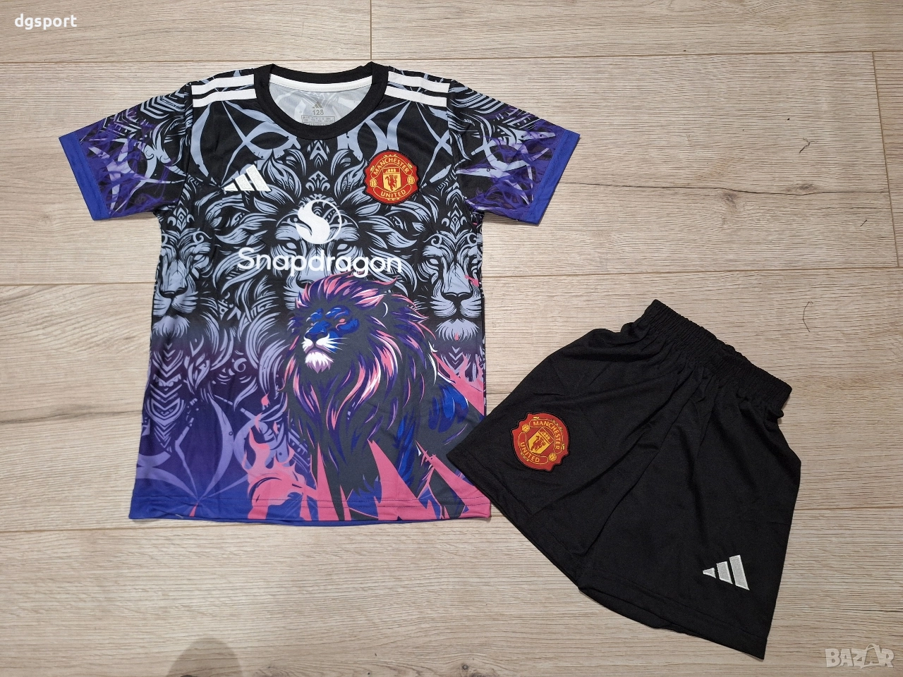 Детски екип на Манчестър Юнайтед специално издание!, снимка 1