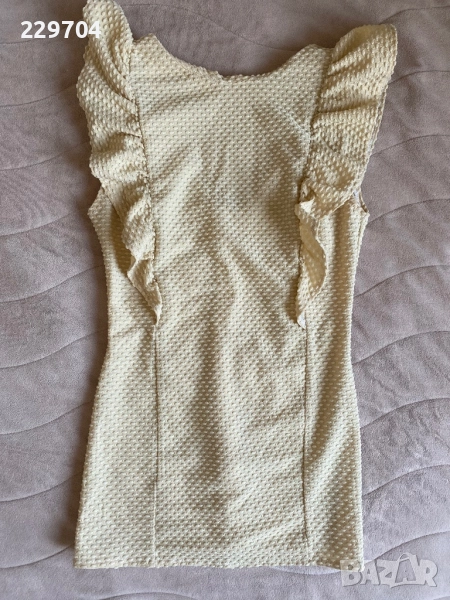 Дамски топ с изрязан гръб, снимка 1