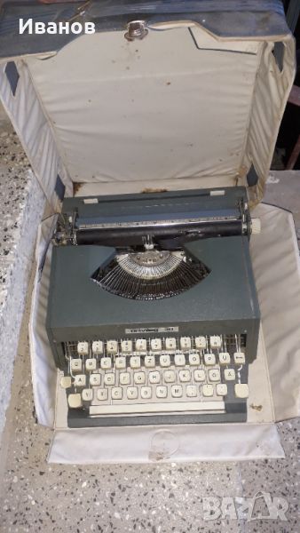 Стара пишеща машина привилег30, снимка 1