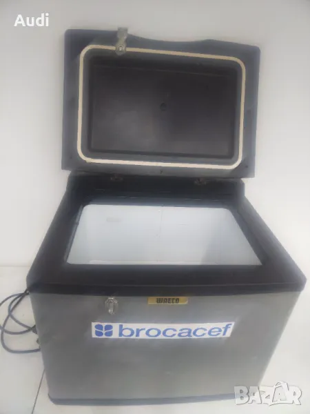 Хладилник тип ракла Dometic-Waeco CoolBox CK 40D, 38л, 12V DC/230V AC, 22кг, Сива, снимка 1