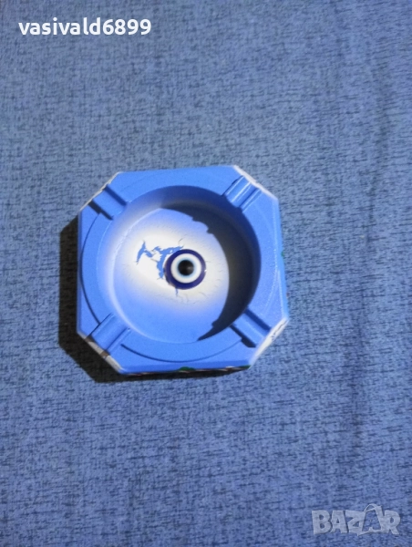 Пепелник , снимка 1