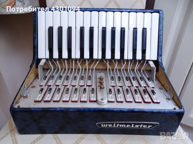 Корпус (клавиатура) с тарги за Акордеон Weltmeister Stella 40 баса, снимка 3 - Акордеони - 53777462