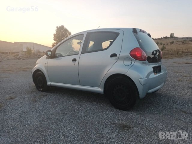 Toyota Aygo 1.0, снимка 4 - Автомобили и джипове - 52567550
