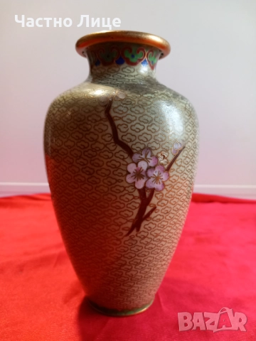 КЛОАЗОНЕ, Ваза Бронз с Клетъчен Емайл, снимка 2 - Антикварни и старинни предмети - 52328915