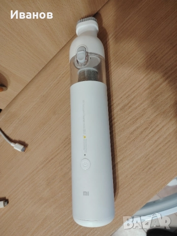 Малка ръчна прахосмукачка Xiaomi, снимка 2 - Прахосмукачки - 51976831