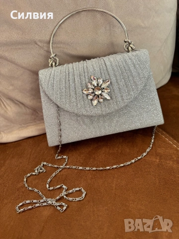 Сребърна официална чанта