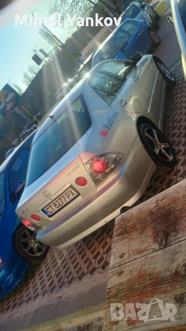 Продавам Lexus IS200 S / 2002г ръчка, снимка 4 - Автомобили и джипове - 53382492