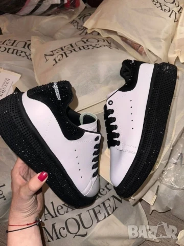 дамски маратонки Alexander Mcqueen , снимка 5 - Маратонки - 51174079