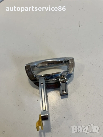 Вътрешна дръжка задна лява за Jeep Commander (2010) 