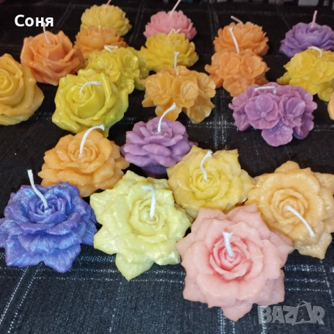 Ароматни восъчни свещи - цветя и рози  различни цветове, снимка 9 - Романтични подаръци - 53168815