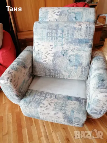 Холна гарнитура от разтегателен диван с железен механизъм, две табуретки и два фотьойла, снимка 11 - Дивани и мека мебел - 49789733